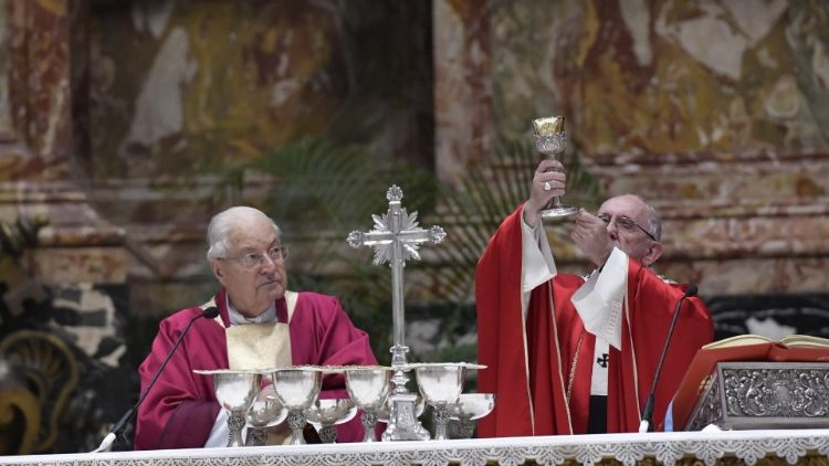 Pope Francis celebrates Mass for Deceased Cardinals and Bishops