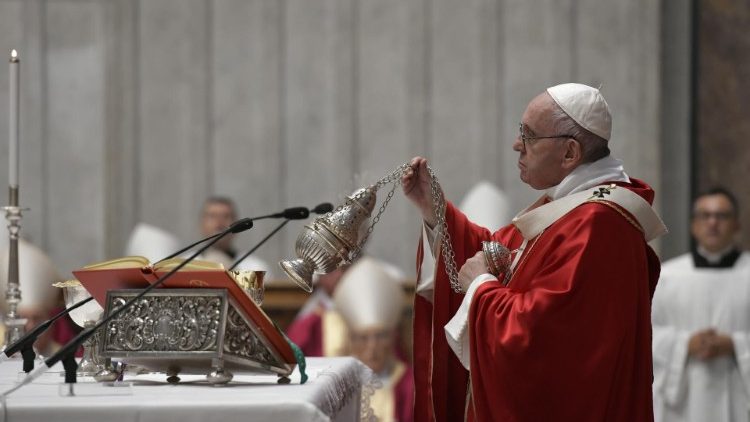 Påvlig mässa för de kardinaler och biskopar som har gått bort i år