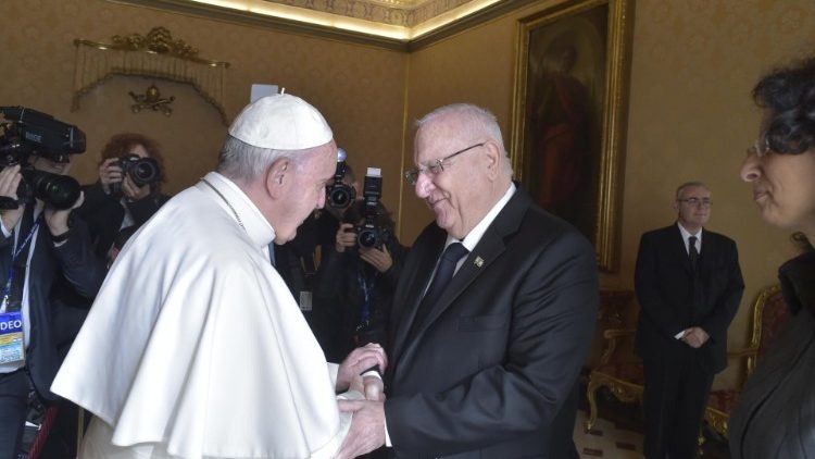 教皇フランシスコとルーベン・リブリン・イスラエル大統領　2018年11月15日