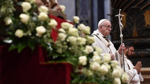 Messe pour les pauvres: le Pape invite à tendre la main à celui qui n’a rien 