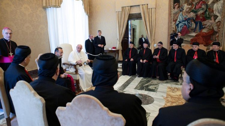 Påven med maroniter från Libanon 