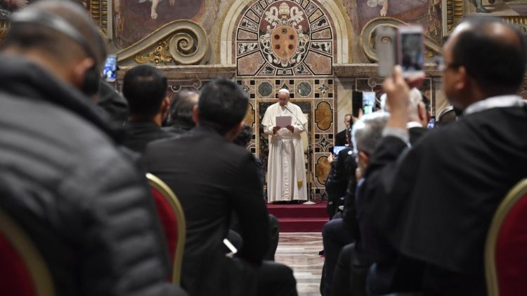 Påven Franciskus: Den folkliga fromheten är Kyrkans immunförsvar 