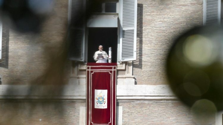 Le Pape François lors de l'Angélus, le 2 décembre 2018 