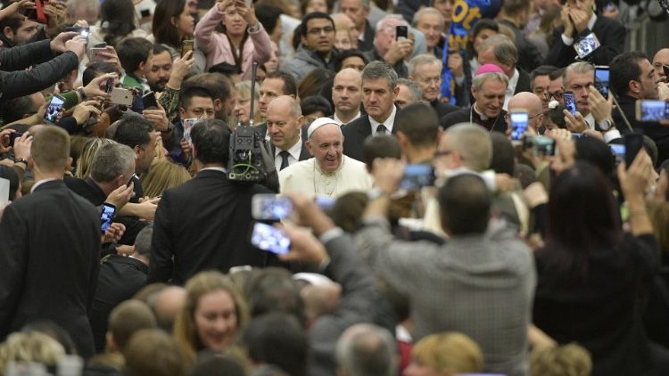 Papa Franjo tijekom opće audijencije u Vatikanu