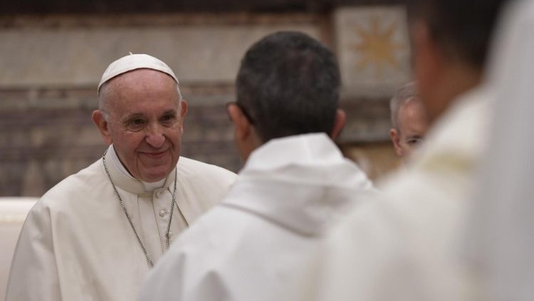 Папа падчас аўдыенцыі для законнікаў з Ордэна Мерседарыяў