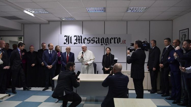 البابا فرنسيس يزور جريدة "إل ميساجيرو" في روما 8 كانون الأول ديسمبر 2018