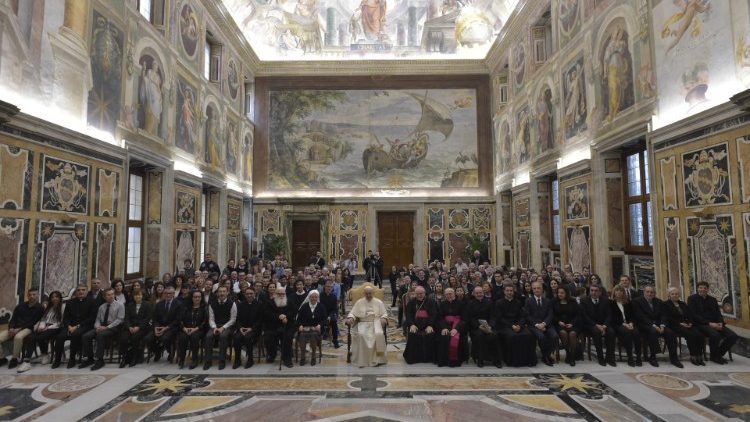 S papežem Frančiškom se je srečalo okoli 140 sodelavcev in prijateljev zasebne radiotelevizije Telepace.