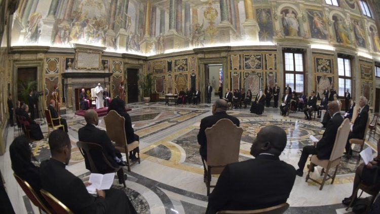 Új, nem rezidens szentszéki nagykövetek a pápánál