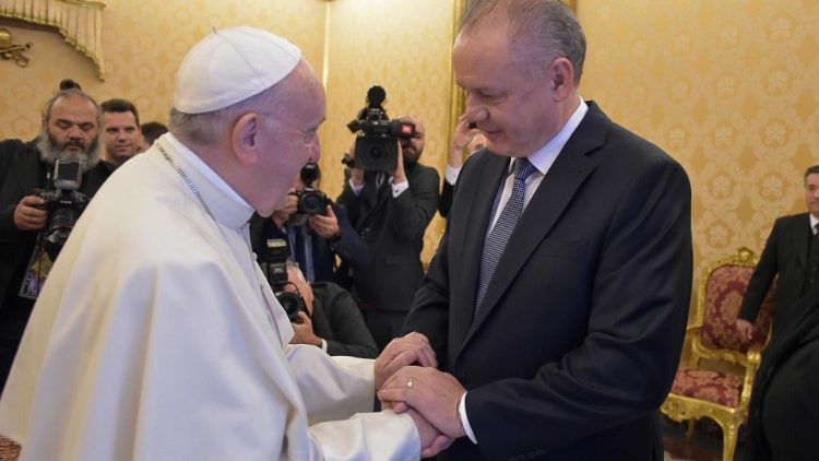 Il Papa con il Presidente slovacco Kiska