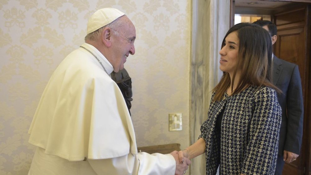 En 2018, le Pape François a reçu Nadia Murad au Vatican