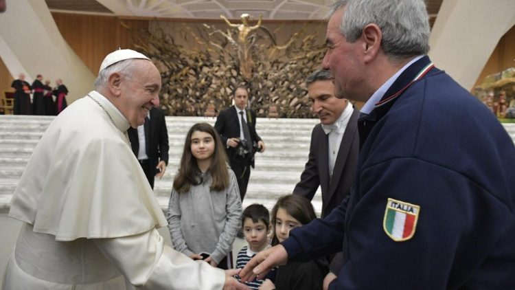 Папа Франциск на встрече с итальянскими спасателями