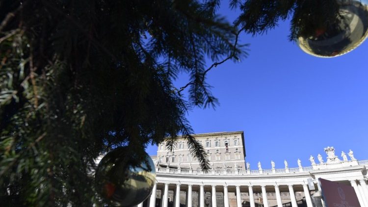 聖ステファノの祝日、教皇による正午の集い、バチカン・聖ペトロ広場　2018年12月26日