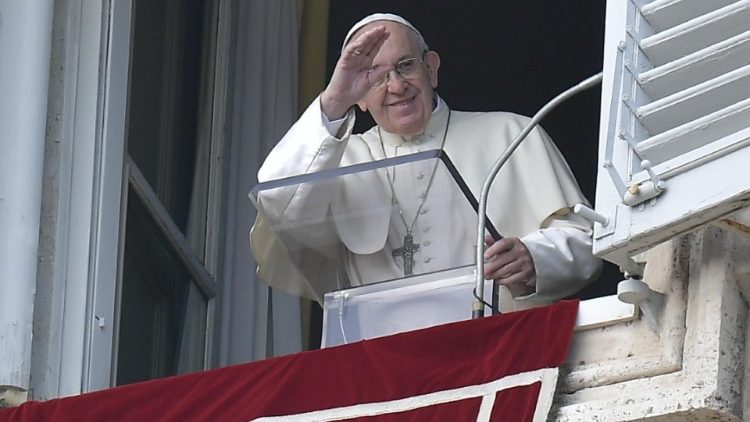 Popiežius sekmadienio vidudienį
