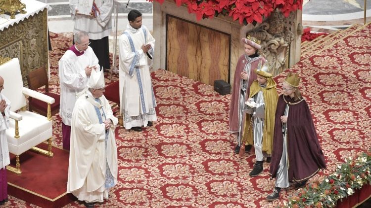 Három királyok a pápai szentmisén
