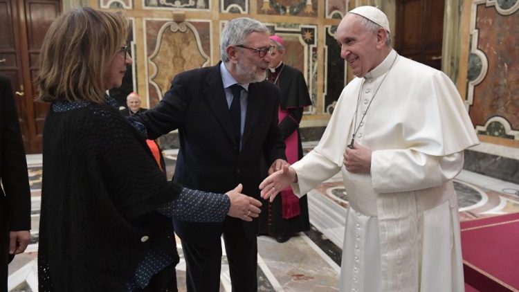 Pope Francis greets members of the Italian Academic Association of Church History 
