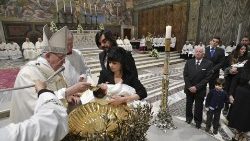 2019-01-13-santa-messa-con-battesimi-neonati-1547371435475.JPG