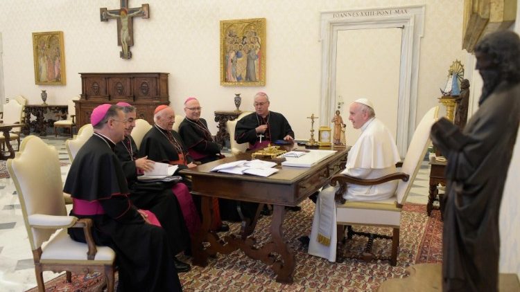Papa recebeu bispos chilenos na manhã de segunda-feira (14/01)