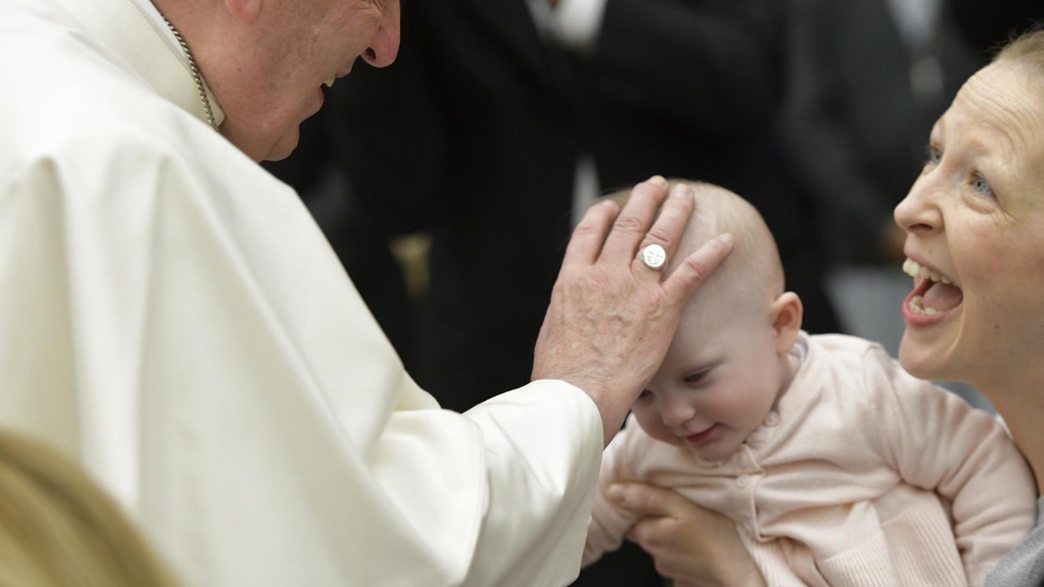 ദൈവാരൂപിയെ ഹൃദയപൂര്‍വ്വം സ്വാഗതംചെയ്യാം @pontifex - vatican news