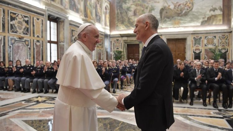 Papa Franjo s predstavnicima Inspektorata za javnu sigurnost u Vatikanu