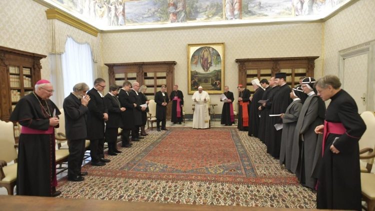 Papież: wspólna modlitwa, świadectwo i służba drogą do jedności