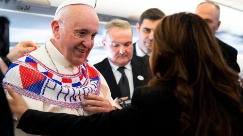 Pápež v novembri navštívi Japonsko, cestou do Panamy si uctil ruského novinára