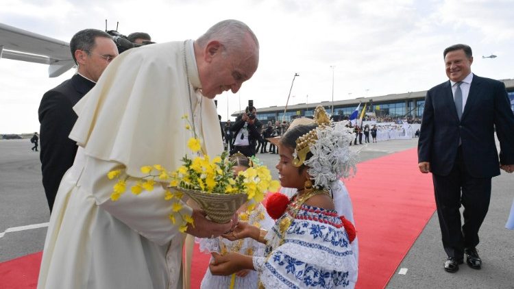 Children greet Pope Francis as he arrives in Panama