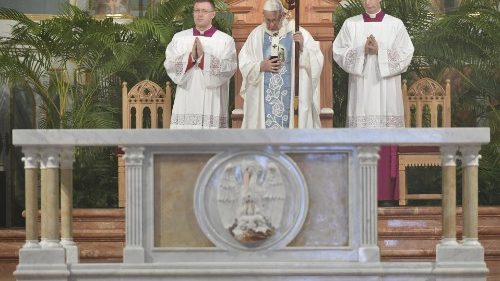 Pope's homily at Mass in Panama's Cathedral: Full text