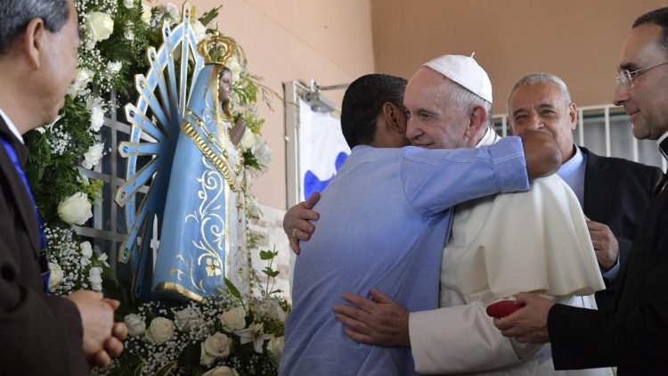  Vizita e Papës në Hogar Buen Samaritano