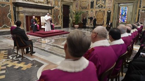 Il Papa alla Rota Romana: unità e fedeltà capisaldi del matrimonio