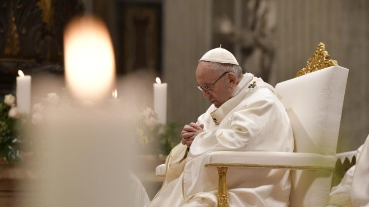 Papa Franjo u bazilici sv. Petra na blagdan Prikazanja Gospodinova (2. siječnja 2019.)