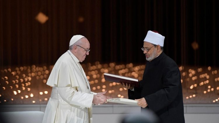 Pope Francis and Grand Imam Ahmed el-Tayeb at the signing of the Document on Human Fraternity