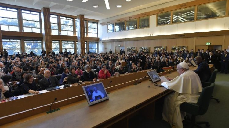 Le Pape s'adressant au personnel du FIDA, le 14 février 2019.