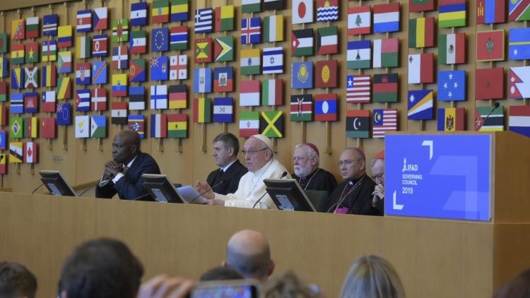 Papa em visita à sede do IFAD em 2019