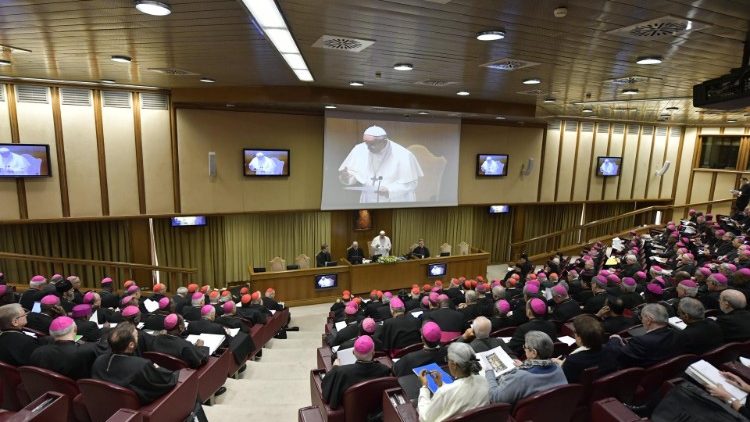 Papa Franjo na otvaranju susreta o "Zaštiti maloljetnika u Crkvi"