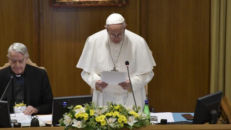 Papežev govor na srečanju za zaščito mladoletnih.