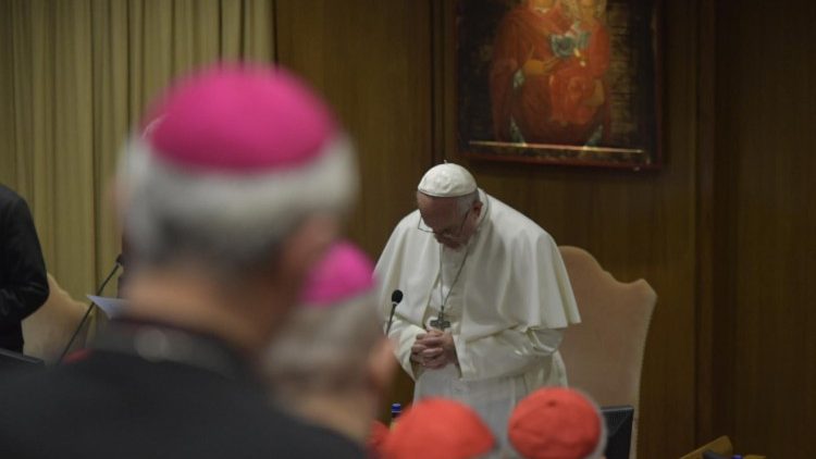 Папа Франциск на ватиканском саммите по защите несовершеннолетних