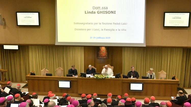 Втори ден от срещата за закрила на малолетните във Ватикана