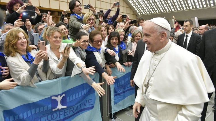 Le Pape rencontrant les membres de la Confédération des coopératives italiennes, le 16 mars 2019 en Salle Paul VI.