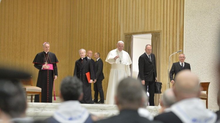 Encuentro del Papa con dirigentes y socios del Centro Turístico Juvenil de Italia