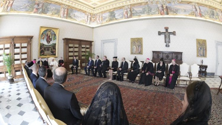 Папа падчас аўдыенцыі для парламенцкіх дэлегацый Чэхіі і Славакіі