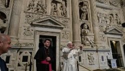 2019-03-25-visita-del-santo-padre-a-loreto-1553508254870.JPG