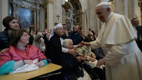 Pope in Loreto: Mary’s House a home for youth, families, sick