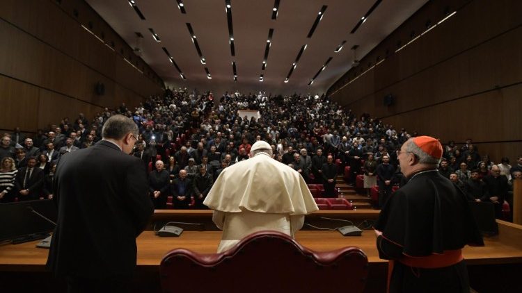 Papst Franziskus im Hörsaal der Lateran-Universität