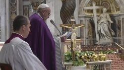 2019-03-29-celebrazione-penitenziale-1553876332921.JPG