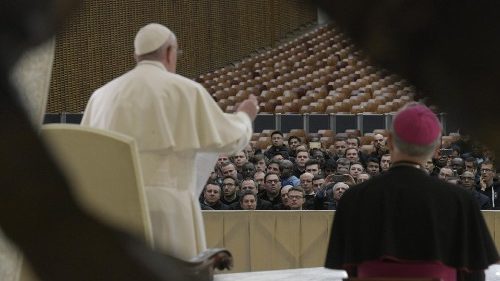 Papež udeležencem tečaja o foro interno: Motrite čudeže spreobrnjenja
