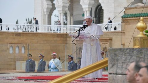 Papa in Marocco: il coraggio dell’incontro è via di pace per l’umanità