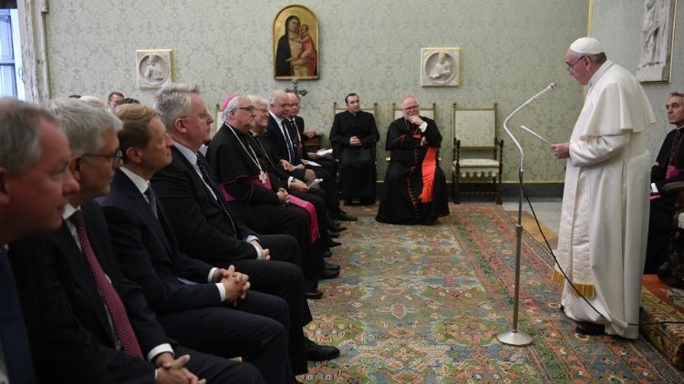 Eine Delegation von katholischen und evangelischen Journalisten aus Deutschland beim Papst