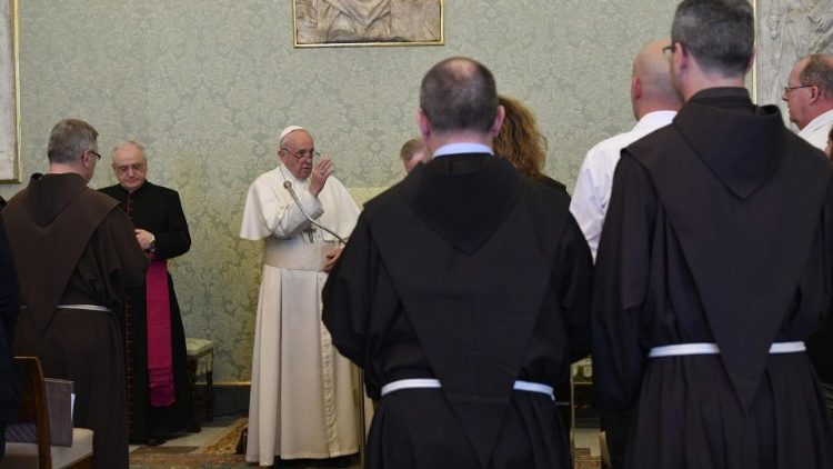 Påven Franciskus tog emot "Missionszentrale der Franziskaner" på audiens