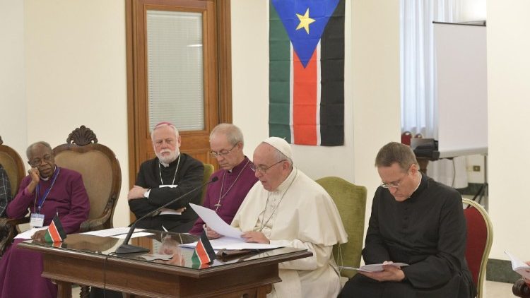 Le Pape recevant les leaders du Soudan du Sud au Vatican le 11 avril 2019.