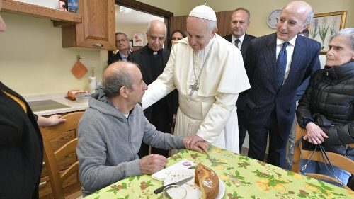 Freitag der Barmherzigkeit: Papst besucht Dorf für Demenzkranke